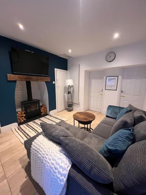 Ivy Cottage Престатин Экстерьер фото